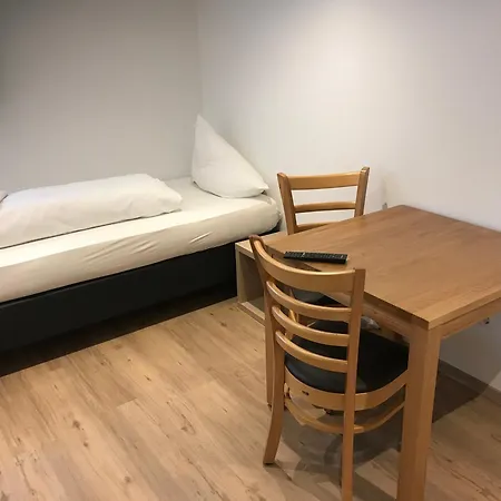 Zimmerding Managed By Apfelbaum * Erding