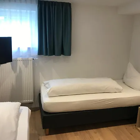 Zimmerding Managed By Apfelbaum